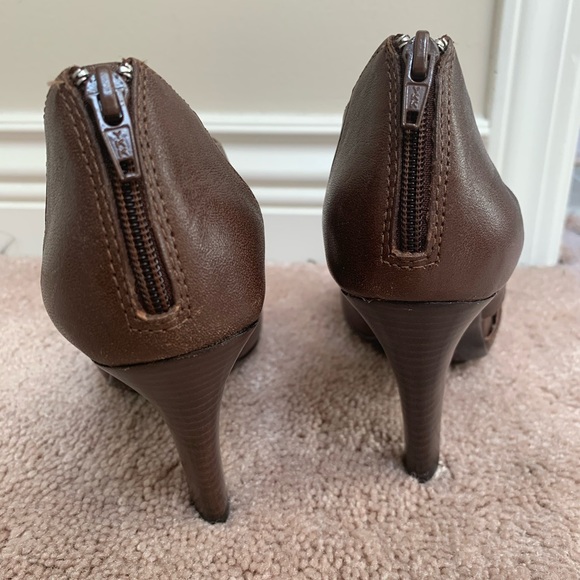 Sofft Chocolate brown heels - Picture 4 of 8